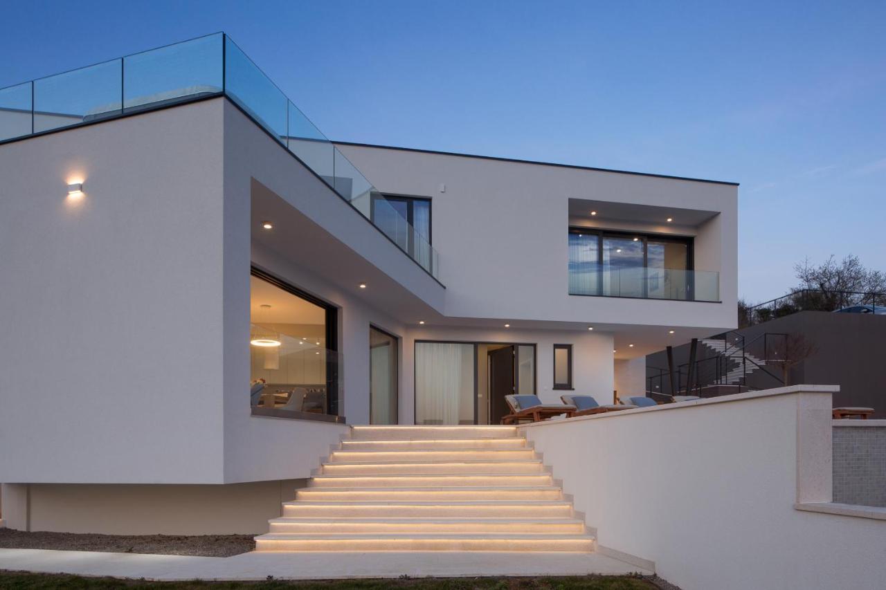 Villa Selene 라벡 외부 사진